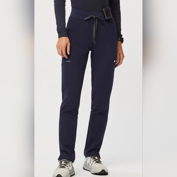 FIGS Scrub Set Navy XS NWOT - Picture 3 of 10